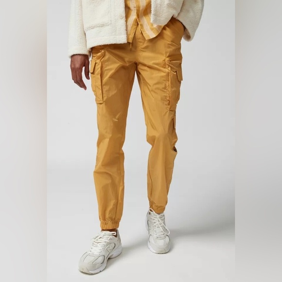 Urban Outfitters Standard Cloth Technical Cargo Pant Mens Gold - Picture 1 of 15